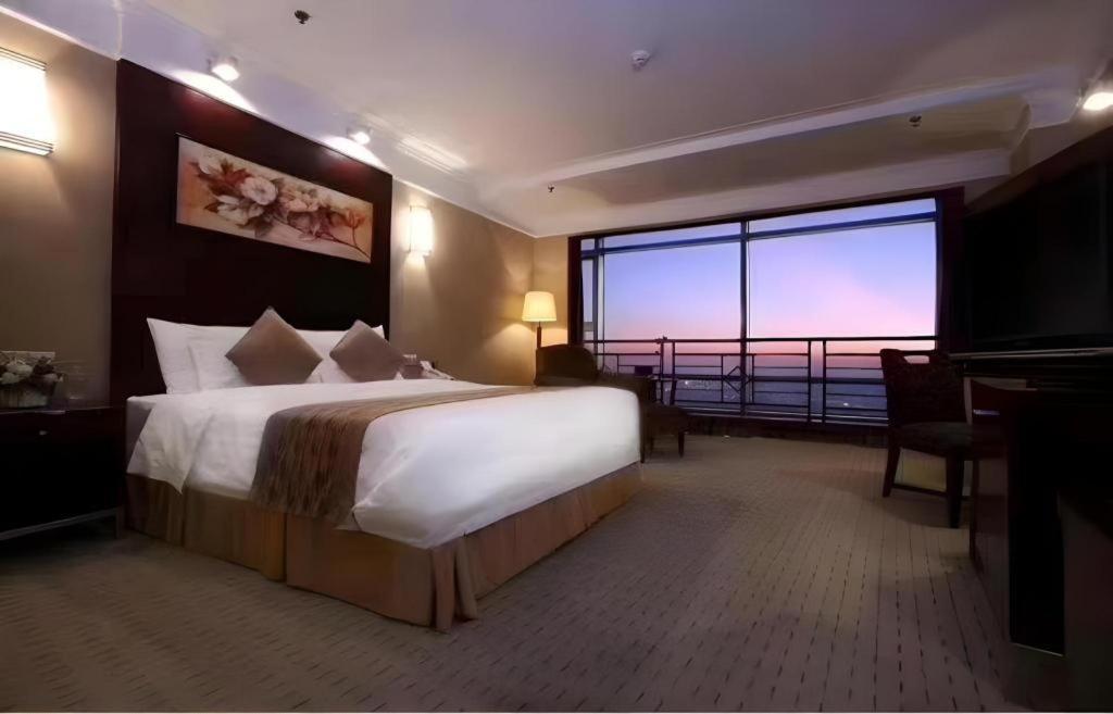 Qingdao Blue Horizon Hotel Laoshan Dış mekan fotoğraf